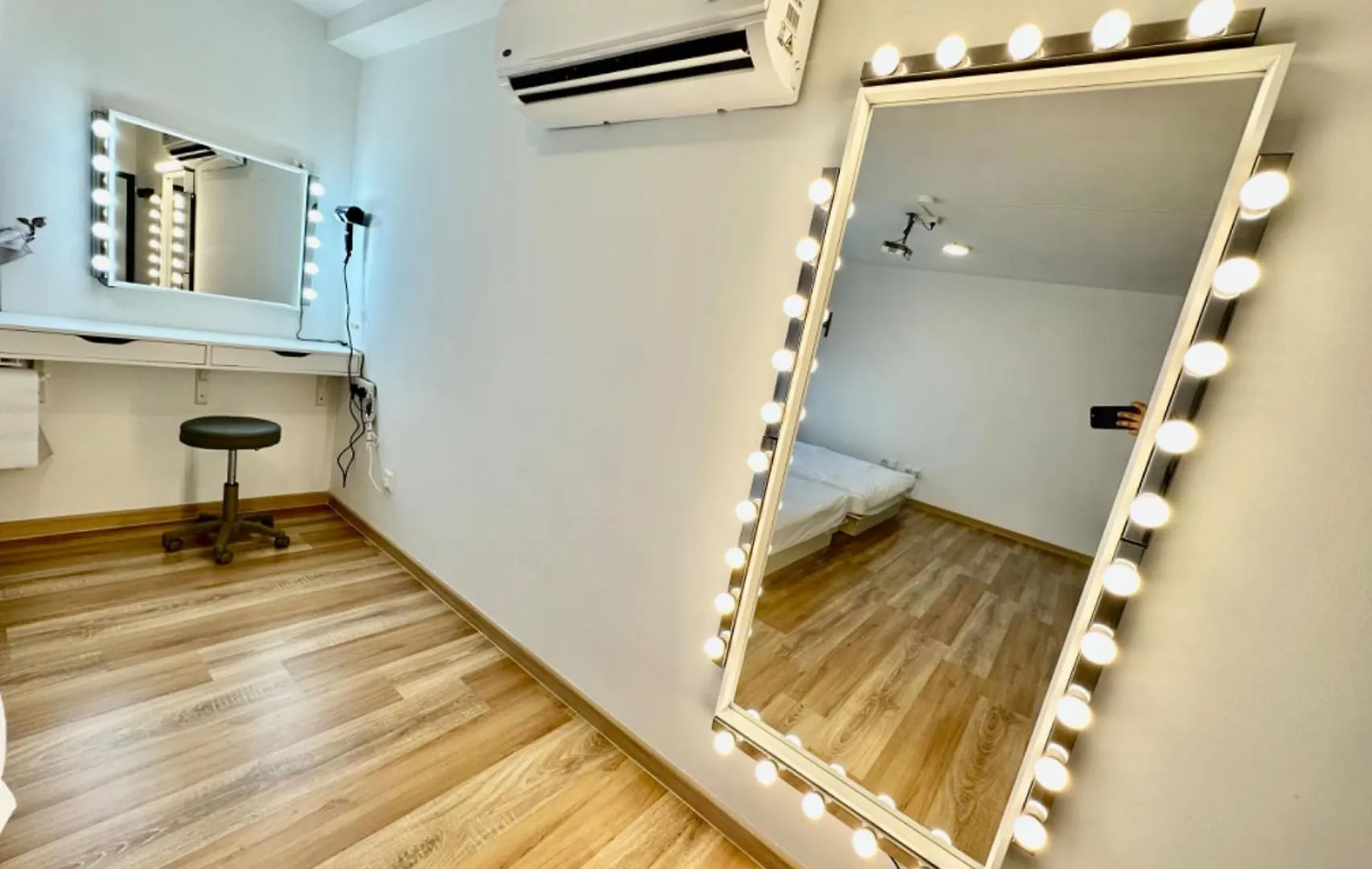Arte Cheras, Kuala Lumpur 3 Room X 8 Pax Klcc Nice View Karaoke With Bathtub